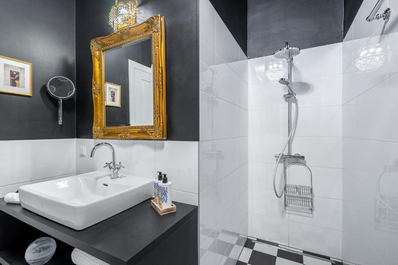 The Kiss - Luxurioeses City Loft Am Naschmarkt فيينا المظهر الخارجي الصورة